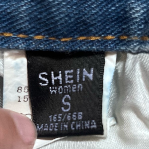 SHEIN mom shorts - Picture 3 of 3